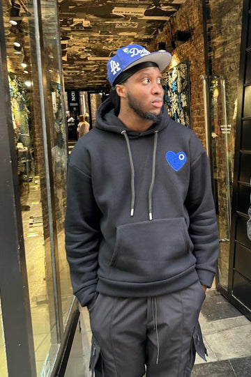 Sweat Noir Coeur Bleu